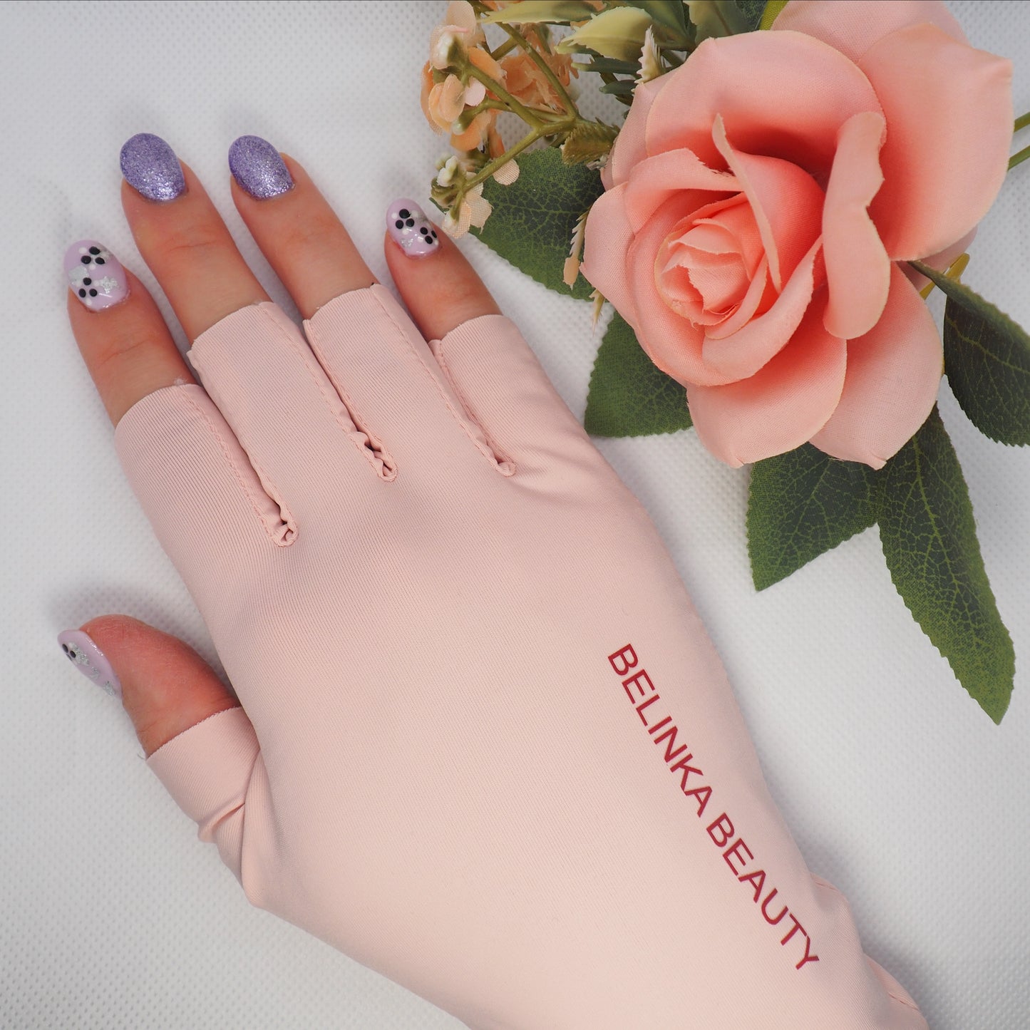 UV protection gloves for manicure with UPF 50+